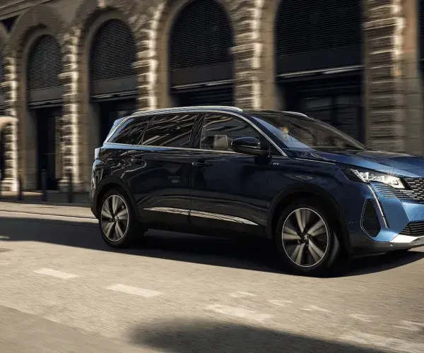 PEUGEOT_5008