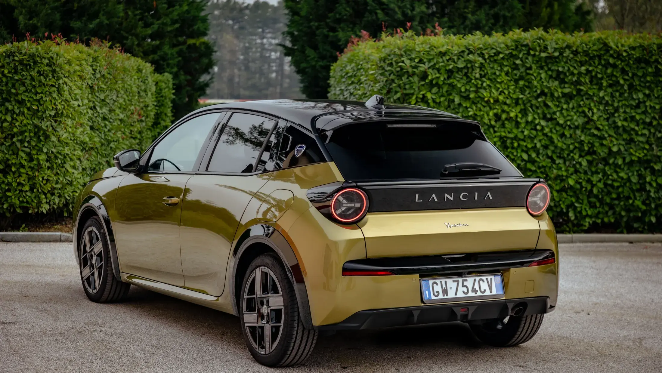 lancia ypsilon MEHV