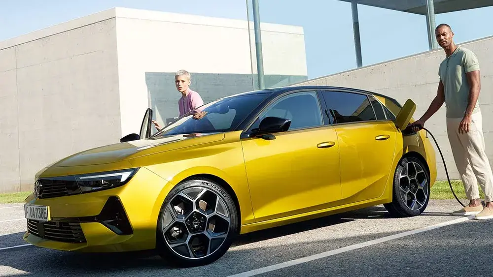 Opel Astra Plug-in Hybrid laadpaal