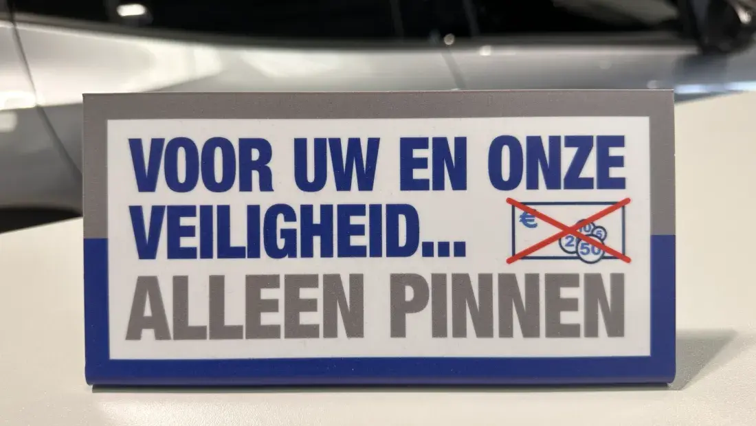 Alleen pinnen