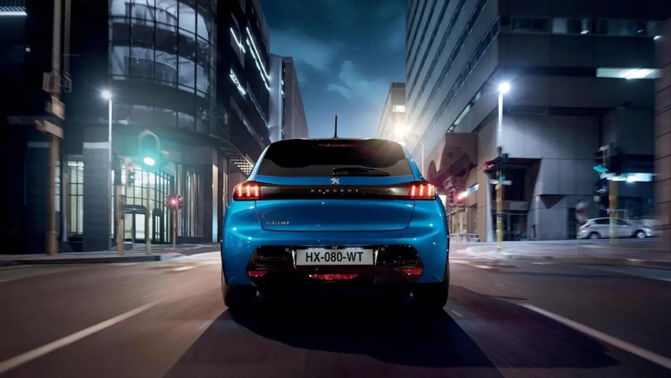 Peugeot 208 van achteren