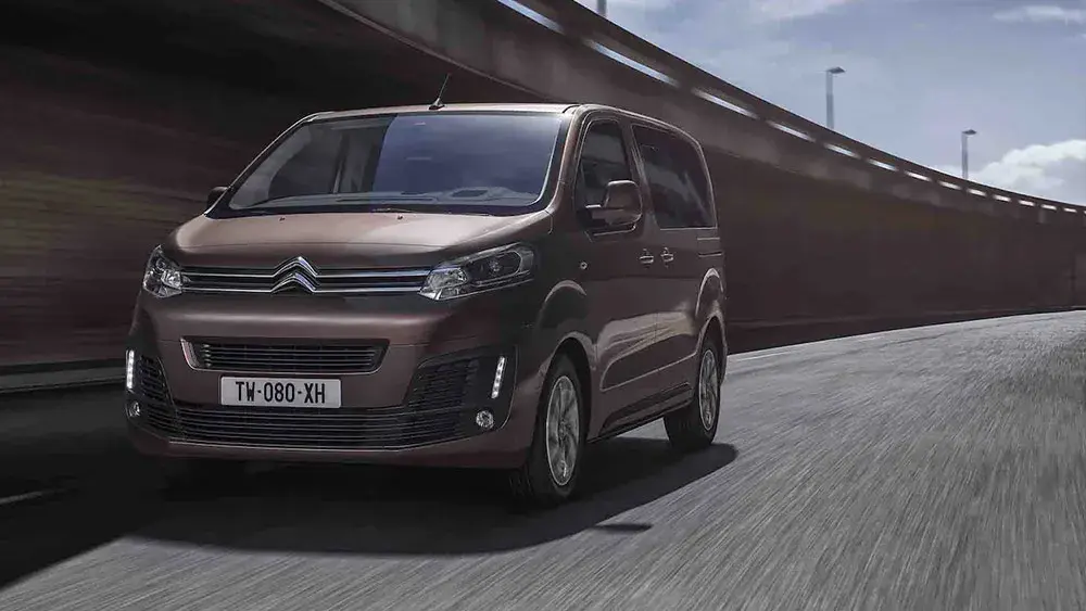 Citroën ë-SpaceTourer rijdend